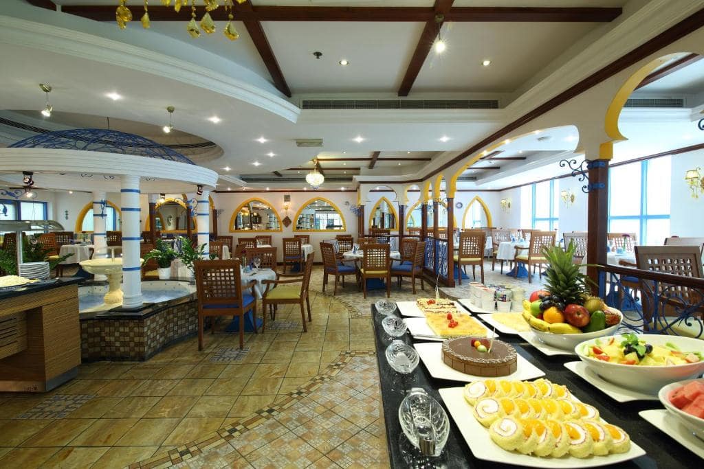 32-رستوران-هتل-4-ستاره-کورال-دبی-دیره- Coral-Dubai-Deira-Hotel-Restaurant.jpg