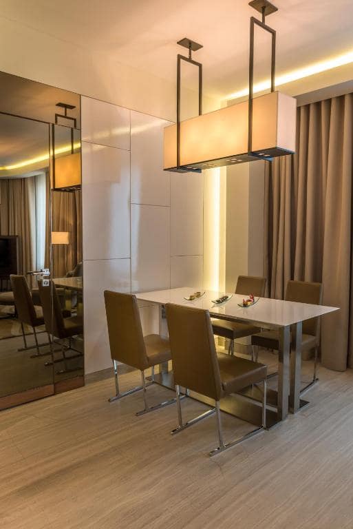 07-اتاق-خواب-هتل-4-ستاره-تاورز-روتانا-دبی- Towers-Rotana-Hotel-Dubai-Bedroom.jpg