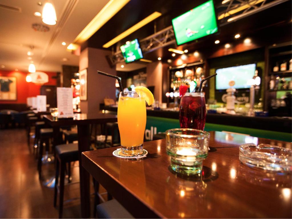 19-بار-هتل-3-ستاره-هتل-سیتی-مکس-البرشا-ات-د-مال-دبی- Citymax-Hotel-Al-Barsha-at-the-Mall-Dubai-Bar.jpg