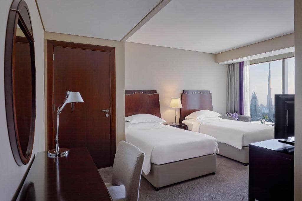 21-اتاق-هتل-4-ستاره-رز-ریحان-بای-روتانا-دبی- Rose-Rayhaan-by-Rotana-Dubai-Room.jpg