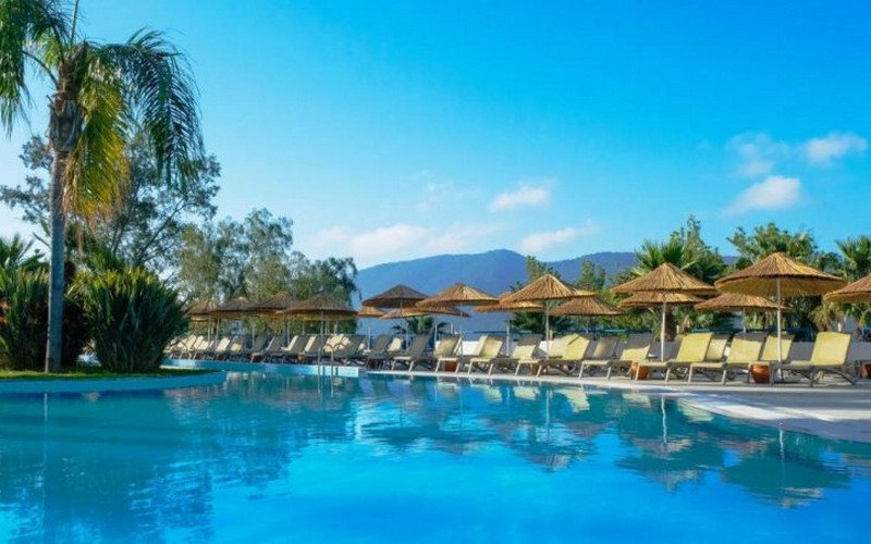 06 نمای داخلی هتل 5 ستاره بدروم هالیدی ریزورت اند اسپا Bodrum Holiday Resort & Spa.jpg