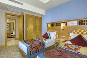 12 اتاق هتل 5 ستاره رویال هالیدی پالاس آنتالیا Royal Holiday Palace Antalya.jpg