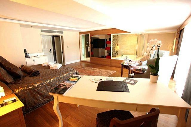 03-هتل-4-ستاره-گرین-پارک-تکسیم-استانبول-نمای-اتاق-Room-4-Setare-Green-Park-Hotel-Taksim.jpg