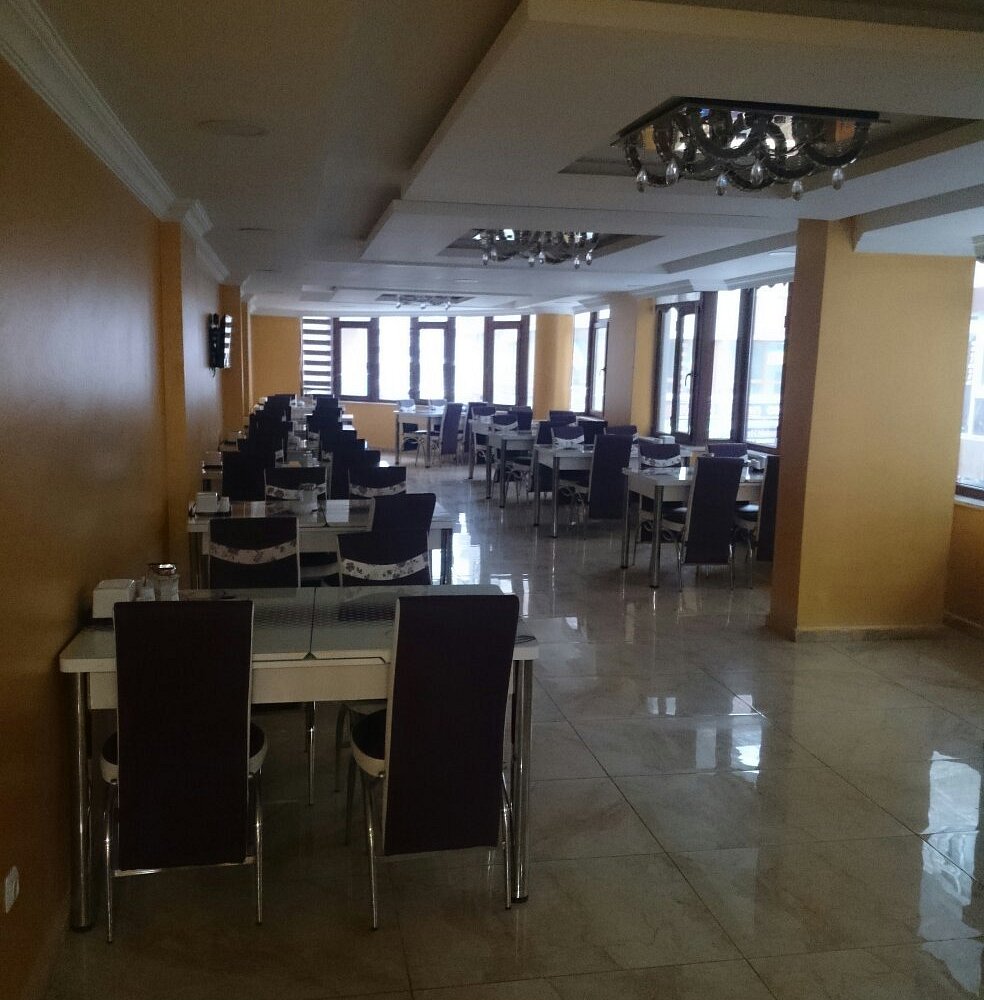 41-رستوران-هتل-3-ستاره-کروان-وان-Kervan-Hotel-Van.jpg