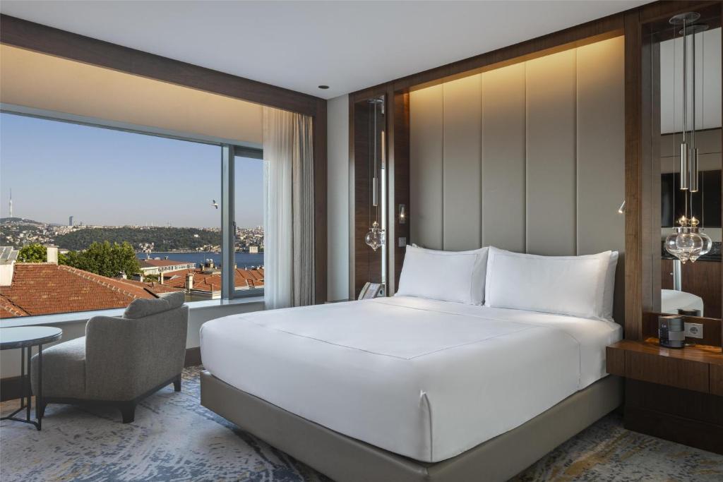 53-اتاق-Conrad-Istanbul-Bosphorus-هتل-کنراد-بسفروس-استانبول-.jpg