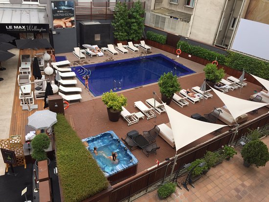 35 فضای داخلی هتل 5 ستاره ولینگتون شهر مادرید Wellington Hotel & Spa Madrid.jpg