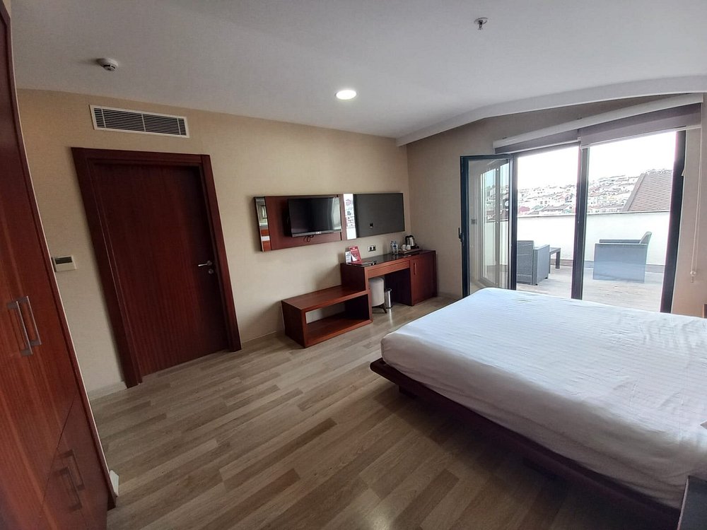 07-هتل-3-ستاره-پارک-بای-کلاورن-نمای-اتاق-Room-Hotel-3-Setare-park-By-Clover-Istanbul.jpg