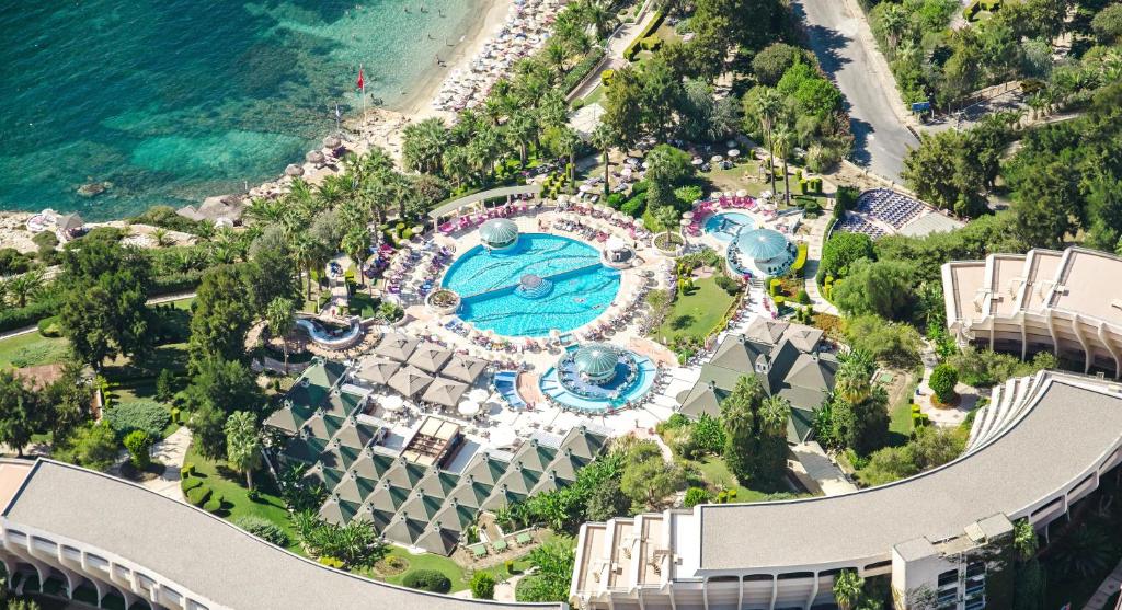 13 نمای داخلی هتل 4 ستاره گرند بلو اسکای اینترنشنال کوش آداسی The Grand Blue Sky International Kusadasi.jpg