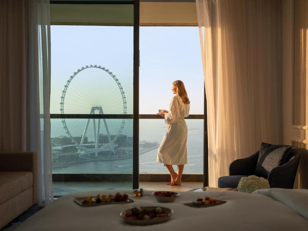 15-اتاق-خواب-هتل-5-ستاره-سوفیتل-جمیرا-بیچ- View Sofitel-Dubai-Jumeirah-Beach-Bedroom.jpg