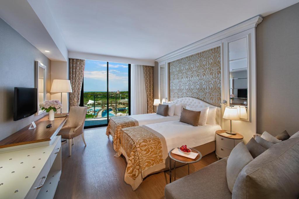 02 اتاق هتل 5 ستاره آسکا لارا ریزورت و اسپا آنتالیا Aska Lara Resort & SPA Antalya.jpg