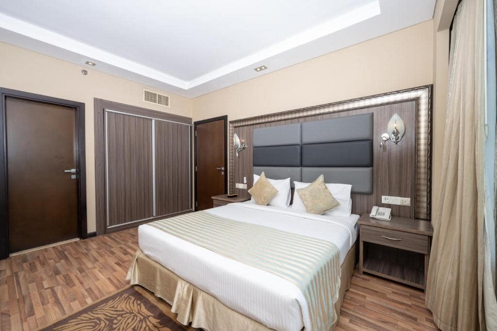 03-اتاق-هتل-4-ستاره-پرل-سوئیس-دبی- Pearl-Swiss-Hotel-Dubai-Room.jpg