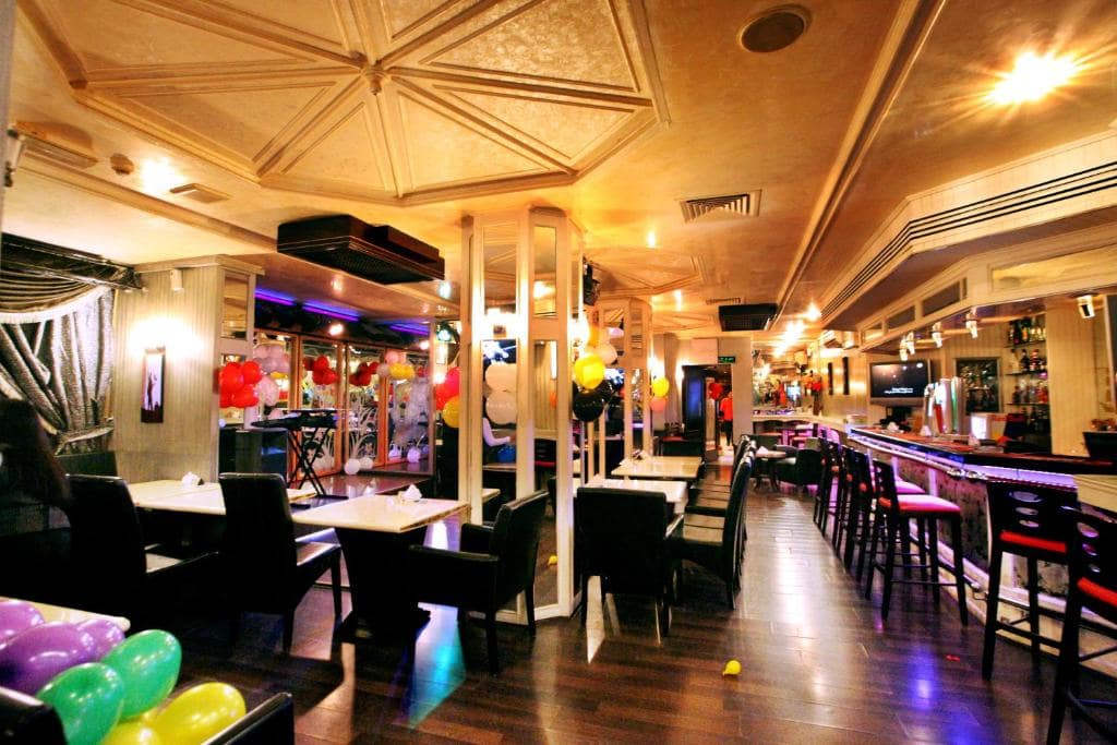 26-رستوران-هتل-3-ستاره-کینز-پارک-دبی-Kings-Park-Hotel-Dubai-Restaurant.jpg