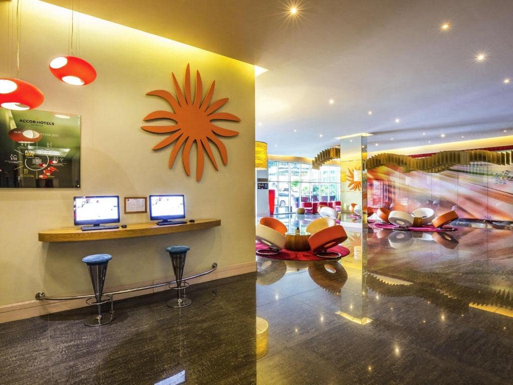17-محوطه-هتل-3-ستاره-آیبیس-مال-آو-د-امارات-دبی-Ibis-Dubai-Mall-Of-The-Emirates-Grounds.jpg