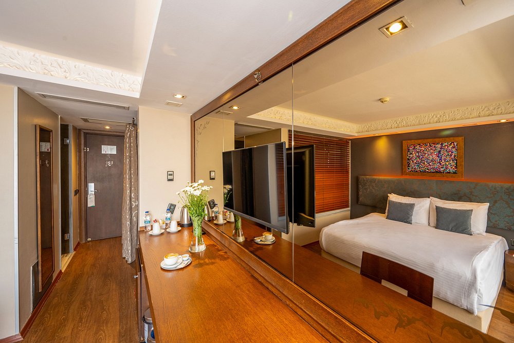010-اتاق-هتل-4-ستاره-پرا-تولیپ-استانبول-Room-Hotel-4-Setare-Pera-Tulip-Istan.jpg