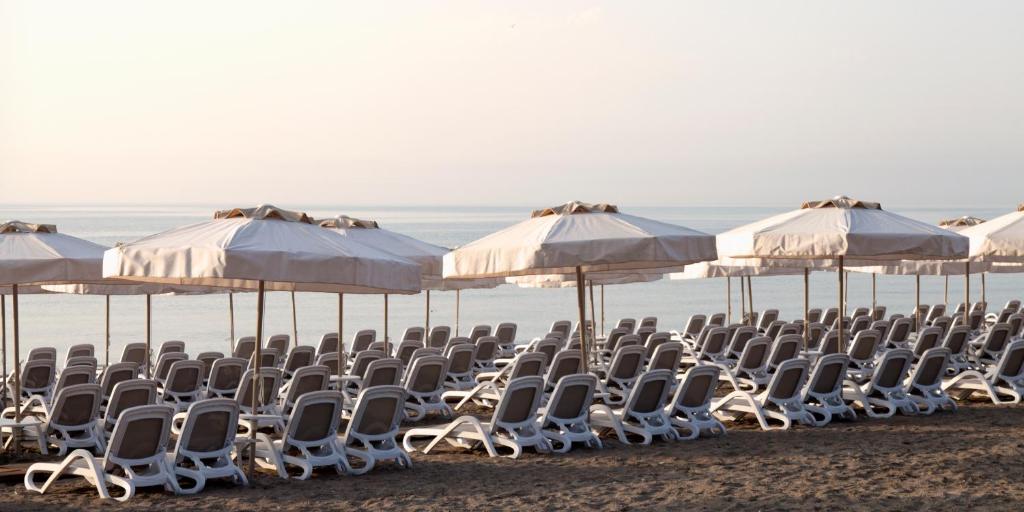 36-ساحل-هتل-5-ستاره-جوجو-پریمیر- Juju-Premier-Palace-Beach.jpg