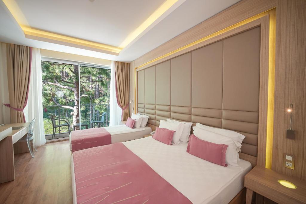 25 اتاق هتل 5 ستاره اورکا لوتوس بیچ مارماریس Orka Lotus Beach Marmaris.jpg