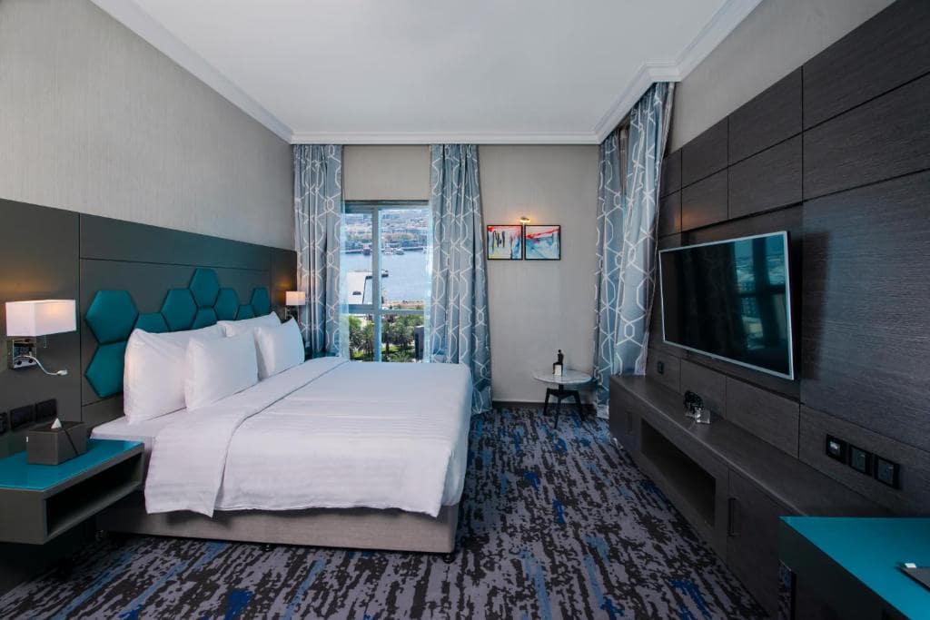 07-اتاق-خواب-هتل-4-ستاره-اج-کریک-ساید-دبی- Edge-Creekside-Hotel-Dubai-Bedroom.jpg