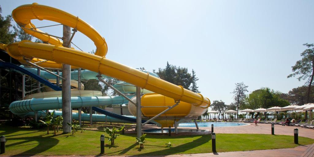 46-محوطه-هتل-5-ستاره-جوجو-پریمیر- Juju-Premier-Palace-Grounds.jpg