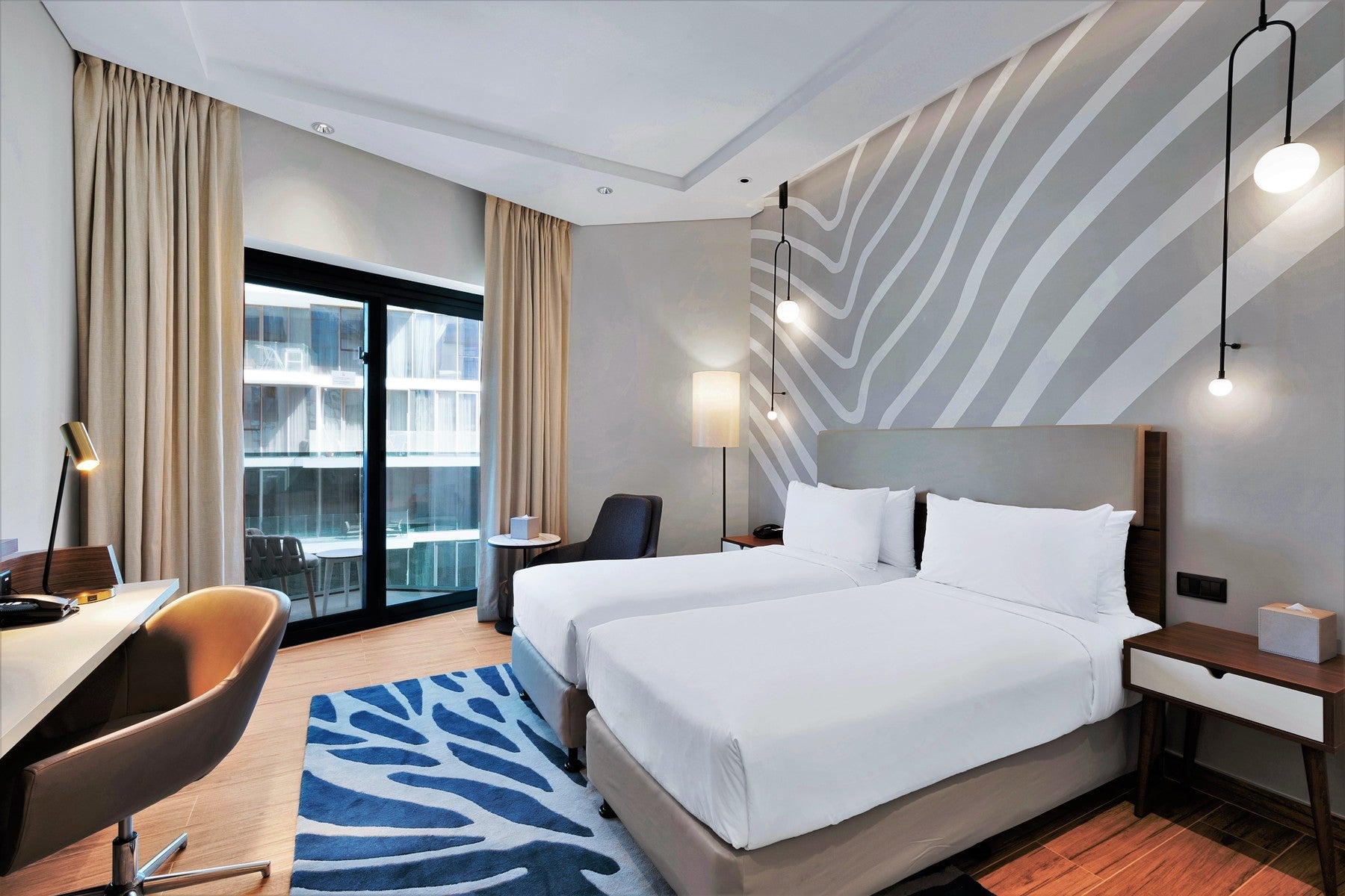 02 اتاق  Adagio Premium The Palm.jpg