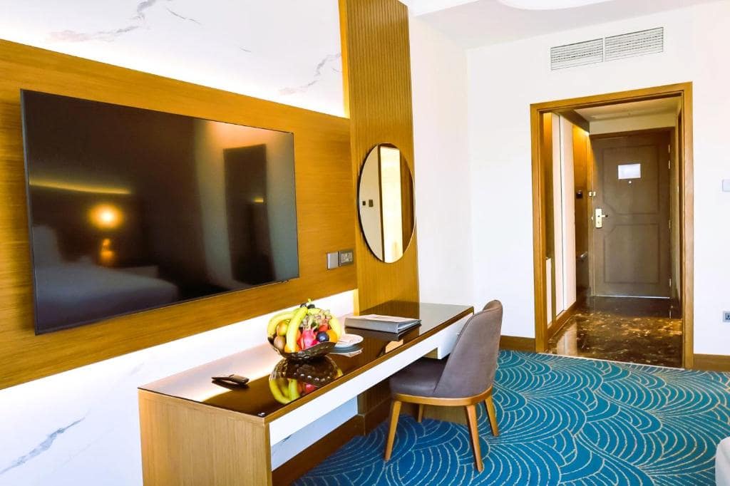 07-اتاق-هتل-4-ستاره-سیتی-سیزنز-دبی- City-Seasons-Dubai-Room.jpg