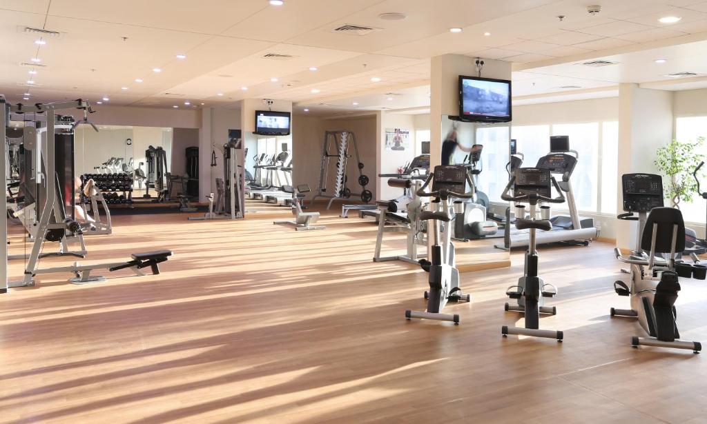 06 باشگاه هتل 5 ستاره د تاور پلازا دبی The Tower Plaza Hotel Dubai.jpg