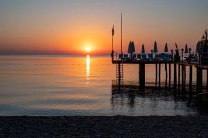 37-ساحل-هتل-4-ستاره-فور-ریزورت-اند-اسپا-آنتالیا- Fore-Resort-&-Spa-Hotel-Antalya-Beach.jpg