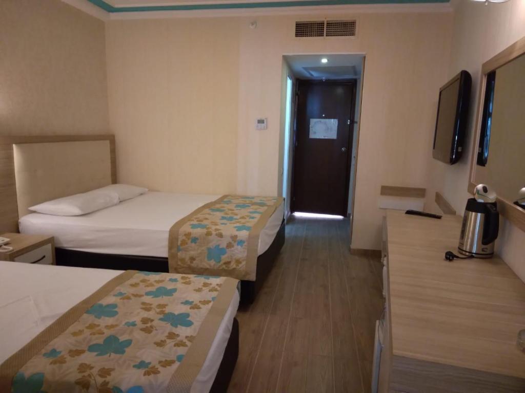 43 اتاق هتل 5 ستاره سندر آنتالیا Cender Hotel Antalya.jpg
