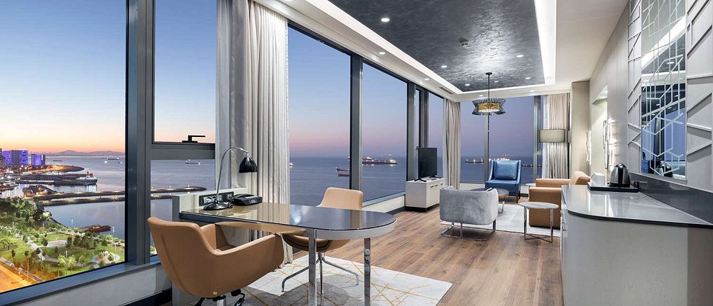 05-هتل-5-ستاره-هیلتون-باکرکوی-استانبول-نمای-سوئیت-Suite-Hotel-5-Setare-Hilton-Bakirkoy-Istanbul.jpg