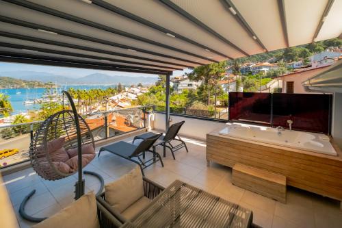 18 اتاق هتل 3 ستاره ناکاس سوئیتس فتحیه Nakas Hotel Fethiye.jpg