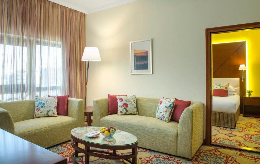 12-اتاق-هتل-4-ستاره-کورال-دبی-دیره- Coral-Dubai-Deira-Hotel-Room.jpg