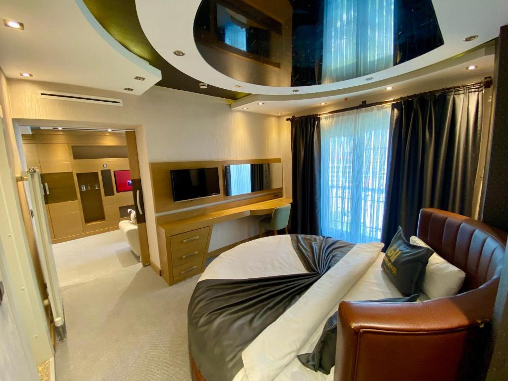 22 اتاق هتل 3 ستاره الگرند وان Elegrand Hotel Van.jpg