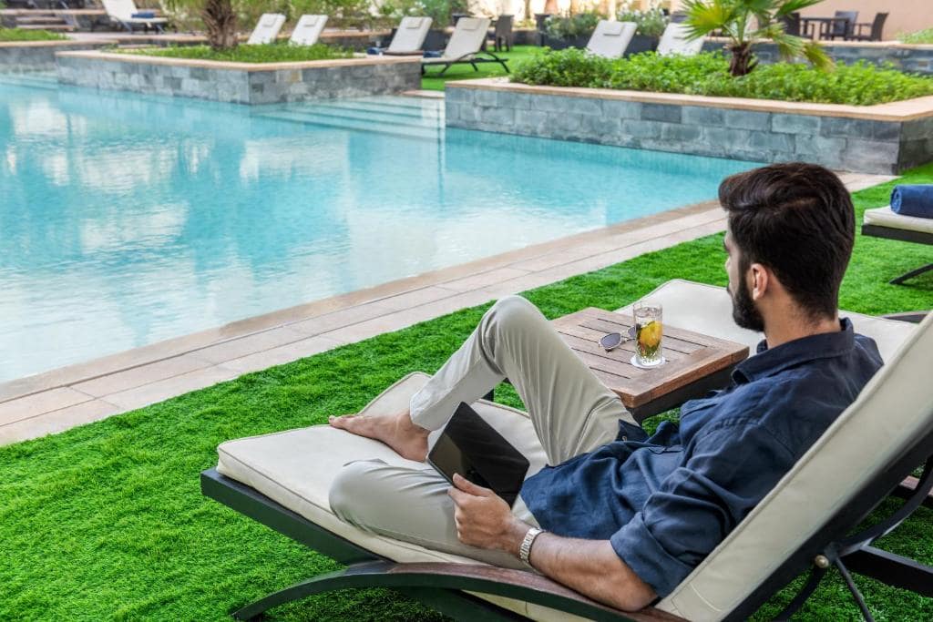 39-استخر-هتل-5-ستاره-د-اچ-دبی- The-H-Dubai-Pool.jpg