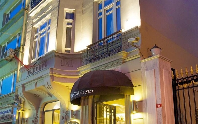 نمای هتل 3 ستاره تکسیم استار استانبول Istanbul Taksim Star Hotel.jpg