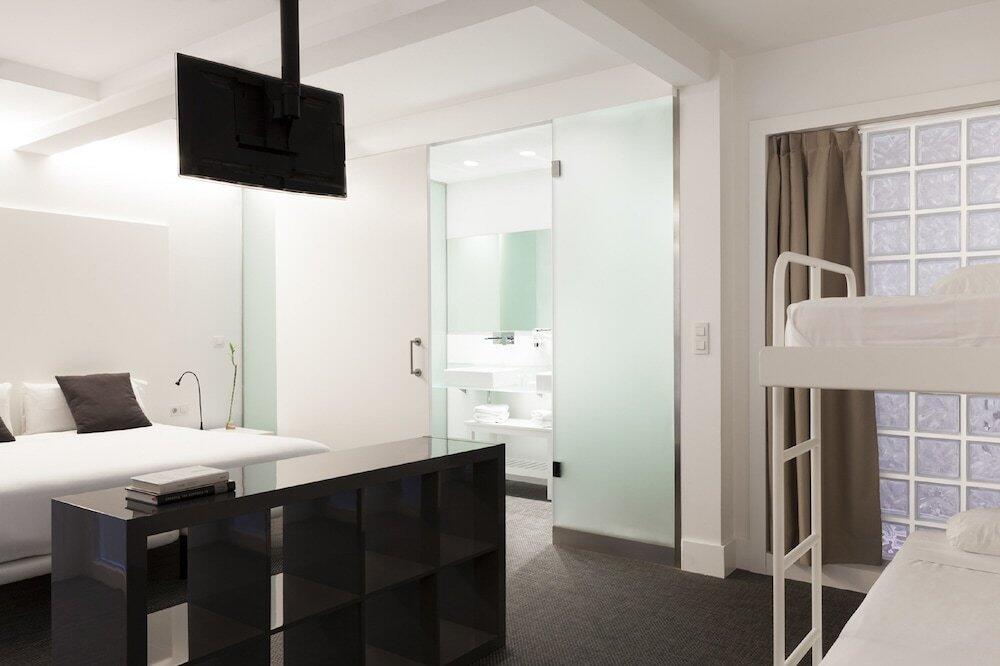 04-اتاق-هتل-دو-ستاره-آرتریپ-مادرید-Artrip-Hotel-Madrid.jpg
