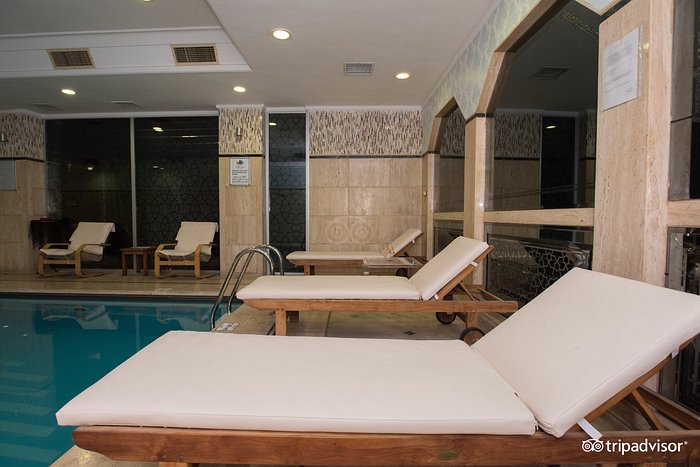 24-استخر-هتل-4-ستاره-گرند-استار-بسفروس-Grand-Star-Hotel-Bosphorus.jpg