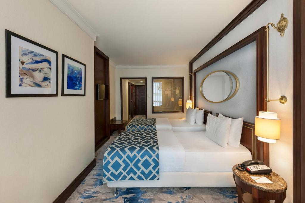 05-هتل-5-ستاره-الیت-ورد-تکسیم-استانبول-نمای-اتاق-Room-Hotel-5-Setare-Estanbul.jpg