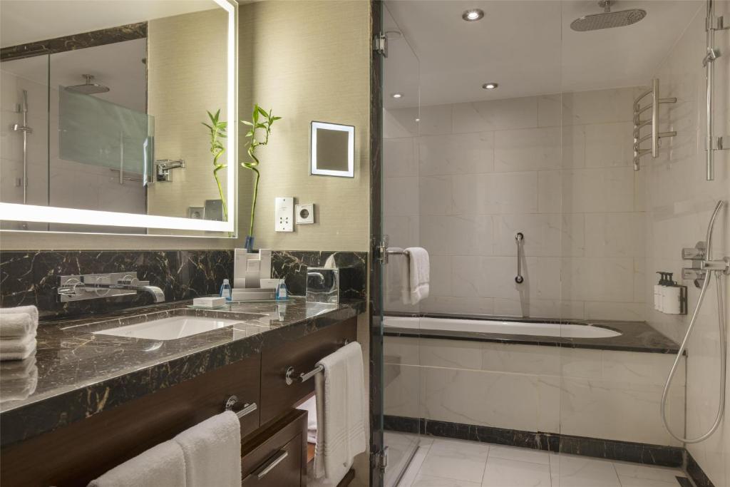 54-سرویس-Conrad-Istanbul-Bosphorus-هتل-کنراد-بسفروس-استانبول-.jpg