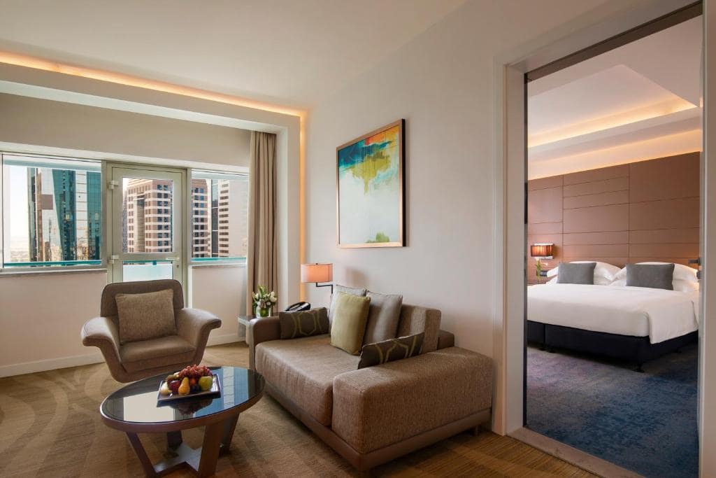 24-اتاق-خواب-هتل-4-ستاره-تاورز-روتانا-دبی- Towers-Rotana-Hotel-Dubai-Bedroom.jpg