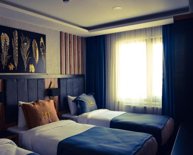 اتاق 2هتل 4 ستاره روا ورلد وان Rua World Hotel Van.jpg
