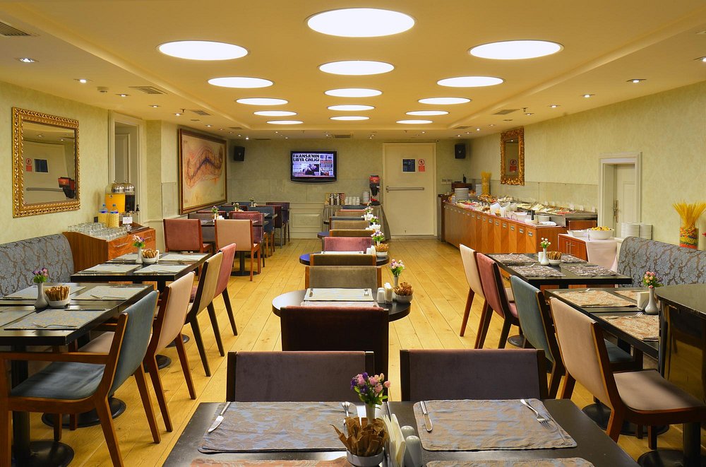 010-غذاخوری-هتل-4-ستاره-پرا-تولیپ-استانبول-Dining-Hotel-4-Setare-Pera-Tulip-Istan.jpg
