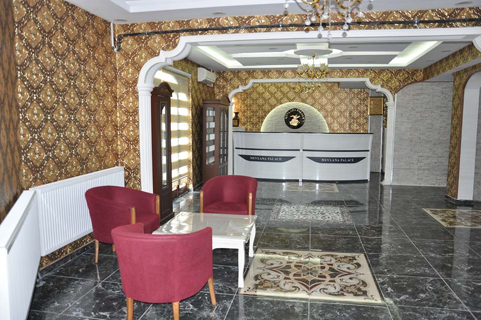 14 لابی هتل 3 ستاره مولانا پالاس قونیه Mevlana Palace Hotel.jpg