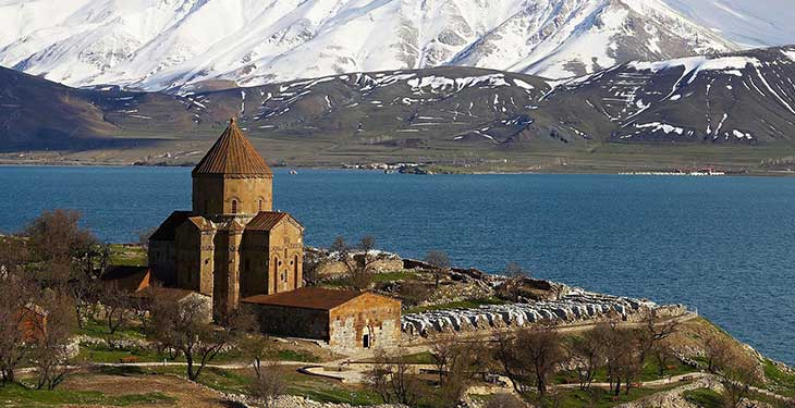 01 جاذبه های گردشگری وان.jpg