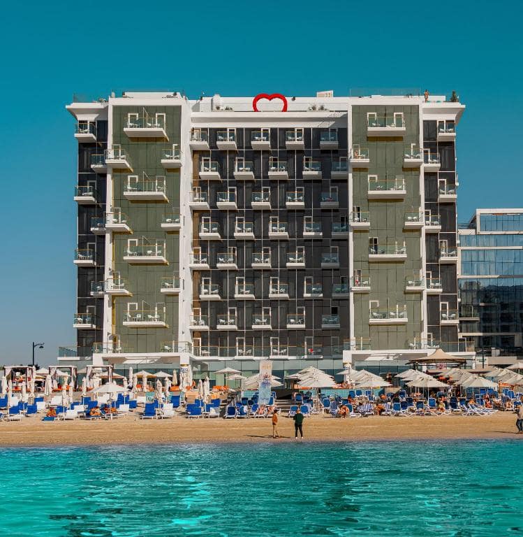 01-نمای-هتل-5-ستاره-رویال-سنترال-د-پالم-دبی- Royal-Central-Hotel-The-Palm-View.jpg