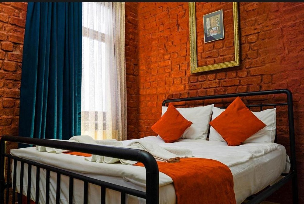 هتل-3-ستاره-امی-تاکسیم-ترکیه-اتاق- خواب- Hotel-4 setare-biancho- estanbol-Bedroom10.jpg