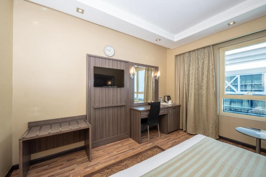 14-اتاق-هتل-4-ستاره-پرل-سوئیس-دبی- Pearl-Swiss-Hotel-Dubai-Room.jpg