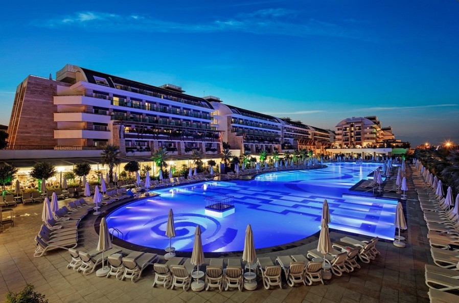 09 نما داخلی هتل 5 ستاره کریستال واترورد ریزورت اند اسپا آنتالیا Crystal Waterworld Resort.jpg