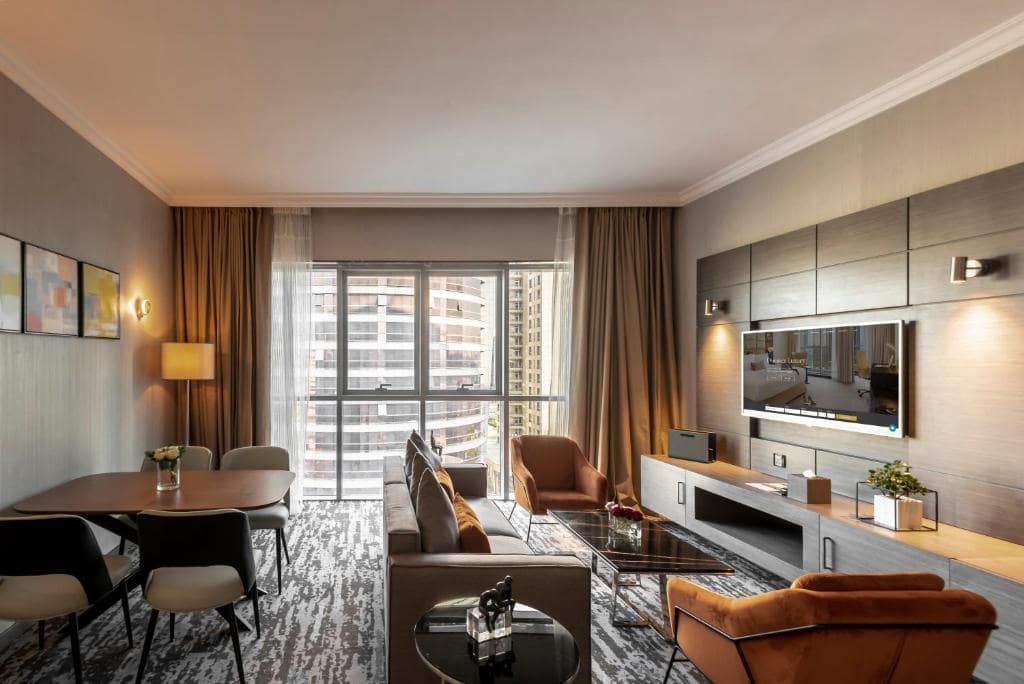 18-اتاق-خواب-هتل-4-ستاره-اج-کریک-ساید-دبی- Edge-Creekside-Hotel-Dubai-Bedroom.jpg