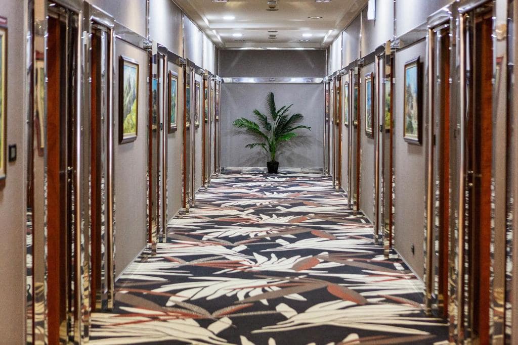 21-راهرو-هتل-3-ستاره-کینز-پارک-دبی-Kings-Park-Hotel-Dubai-Corridor.jpg