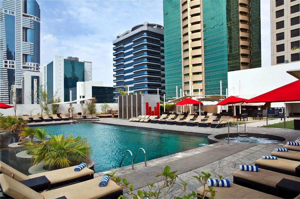هتل 5 ستاره د تاور پلازا دبی The Tower Plaza Hotel Dubai.jpg