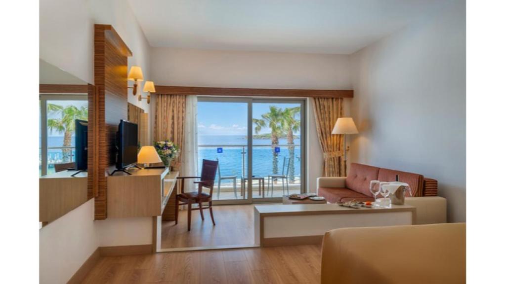 13 اتاق هتل 5 ستاره آزور بای یلکن بدروم Azure By Yelken Hotel Bodrum.jpg